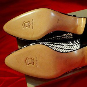 I. BOSSI Leather Curved Heel shoes